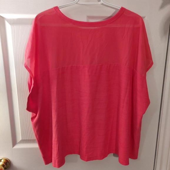 Old Navy Active Top - Picture 2 of 5